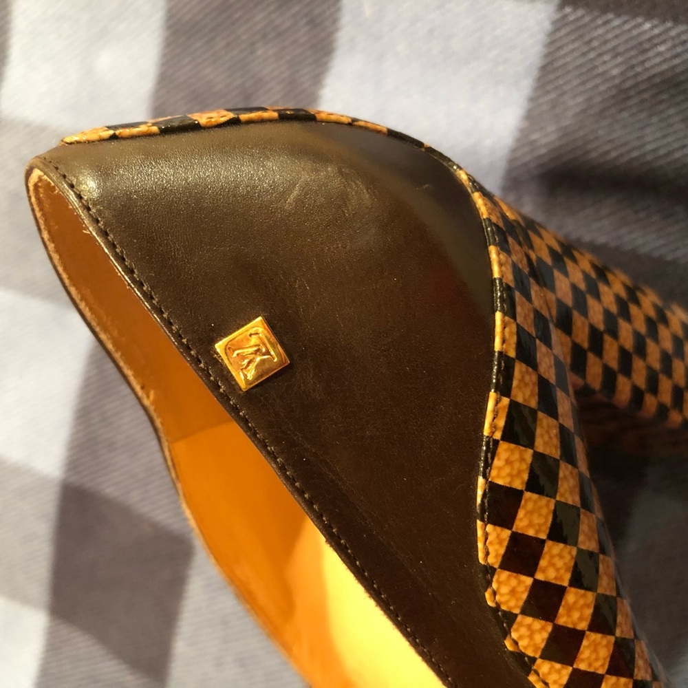 Louis Vuitton Leather Damier Pumps - Picture 7 of 8
